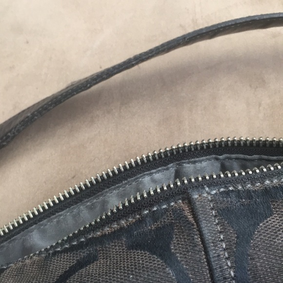 Softly used Coach bag - Picture 3 of 3